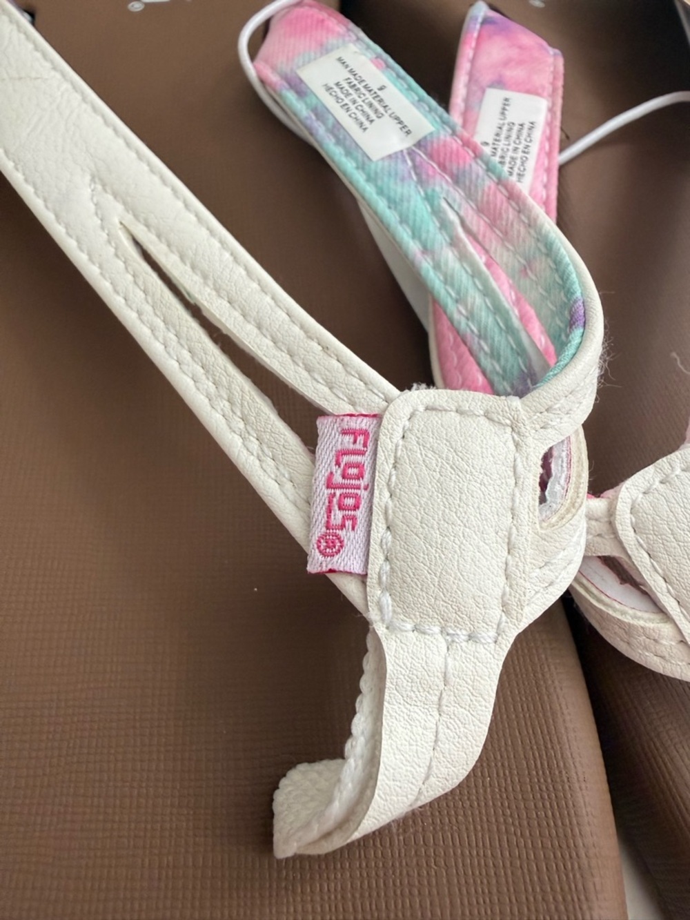 Flojos Brown Footbed White Straps Tie-Dye Pink Teal Accent Sandals - Picture 2 of 4